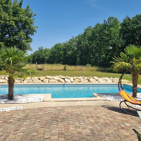 Villa Avec Piscine, Jacuzzi Et Vue Imprenable ! Herry Ngoại thất bức ảnh