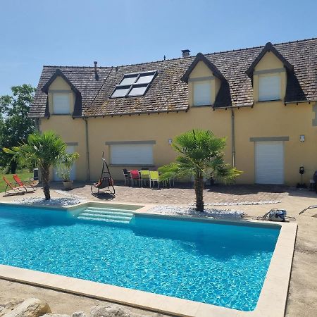 Villa Avec Piscine, Jacuzzi Et Vue Imprenable ! Herry Ngoại thất bức ảnh