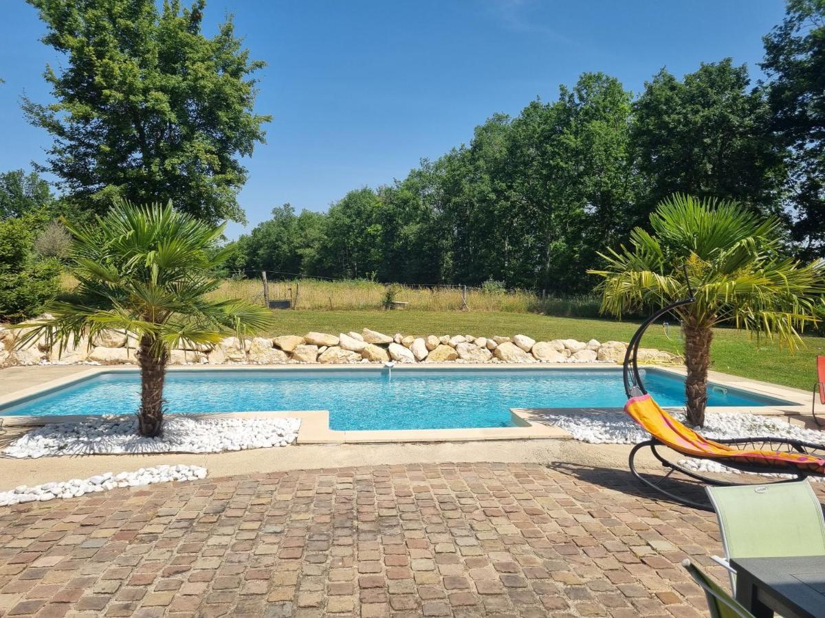Villa Avec Piscine, Jacuzzi Et Vue Imprenable ! Herry Ngoại thất bức ảnh
